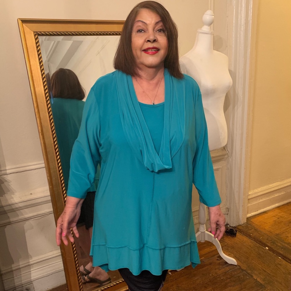 Plus Size Beautiful Blouse 3X Turquoise/Teal